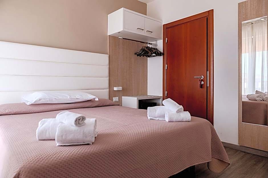 Hotel Etna
