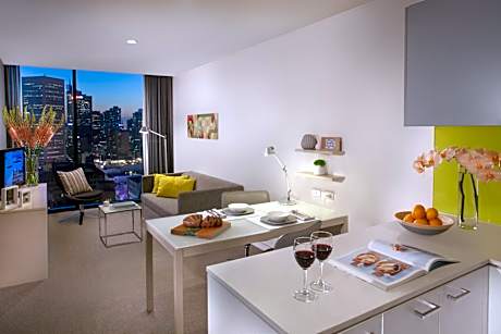 Deluxe Two-Bedroom Apartment