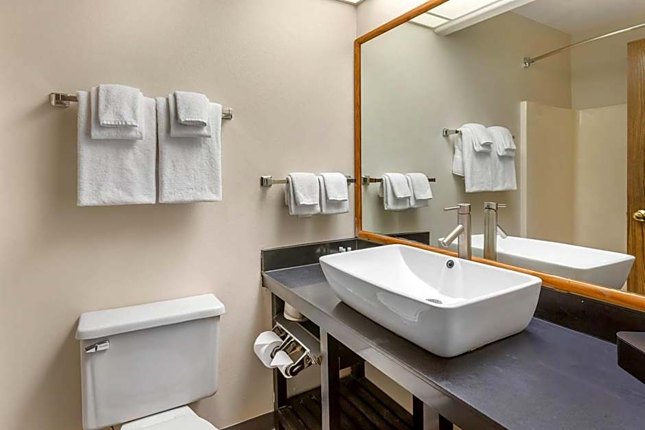 Quality Inn & Suites Fillmore I-15