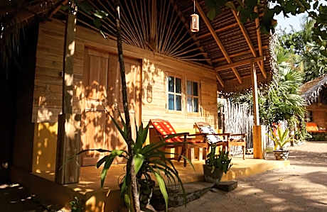 Margarita Village Kite surfing school Sri Lanka