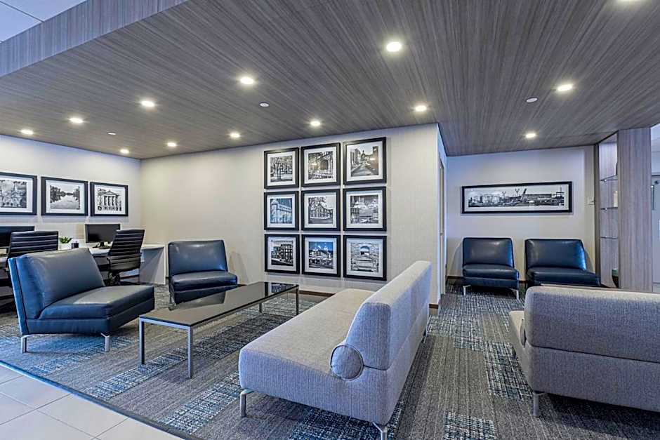 Holiday Inn Express Hotel & Suites Saint - Hyacinthe By IHG