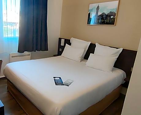 Double Room with 1 Double Bed
