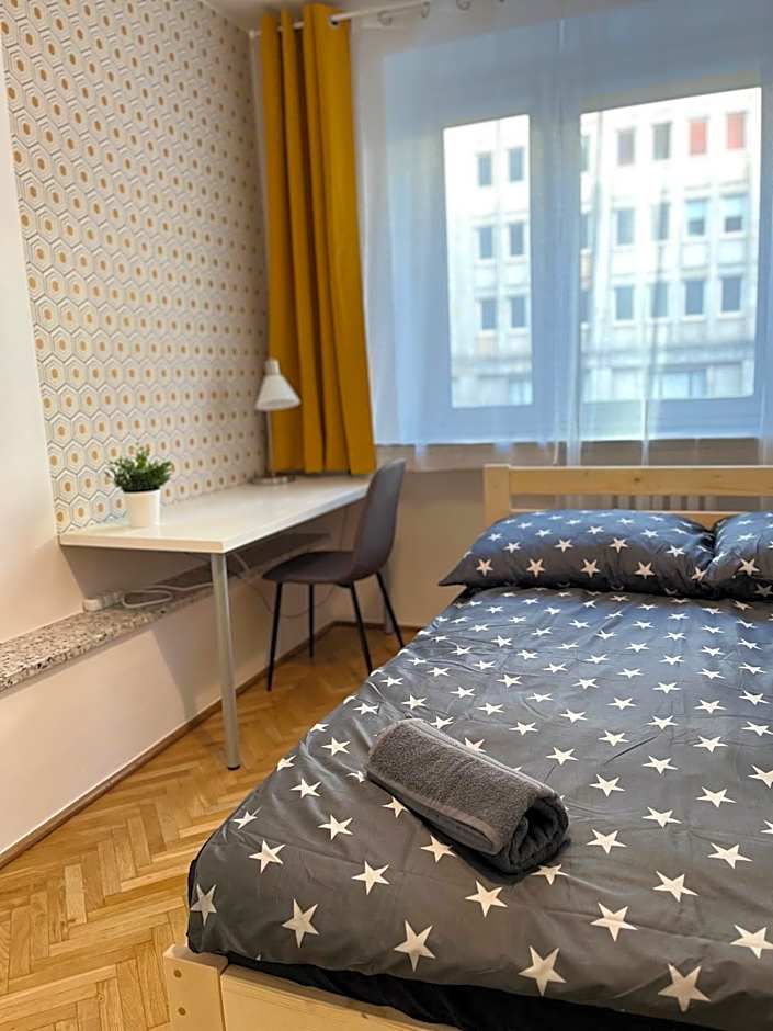 Warszawa Krucza Pokoje