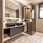 Perfect Lodgings Panorama