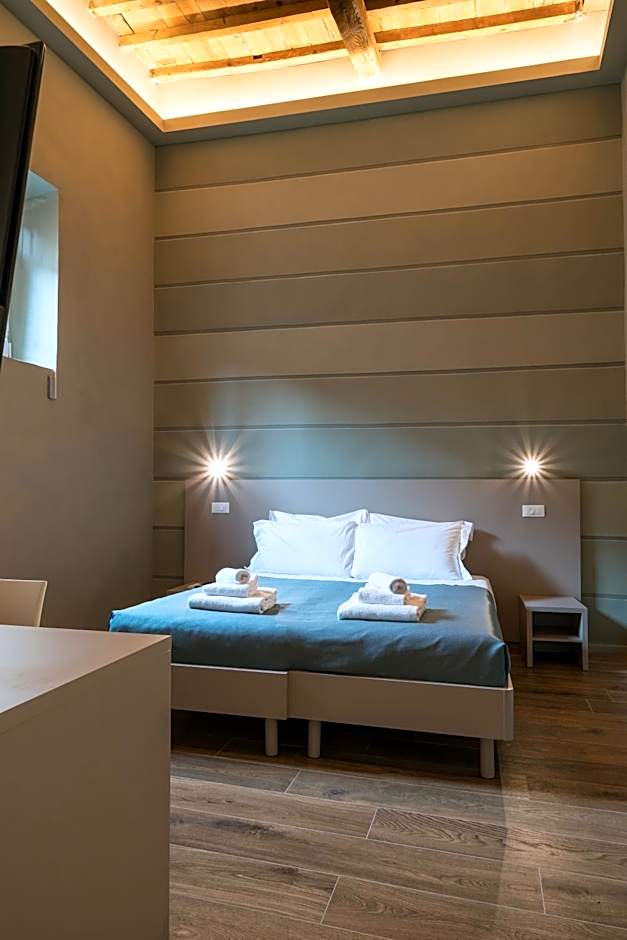 GOGO` Boutique Hotel