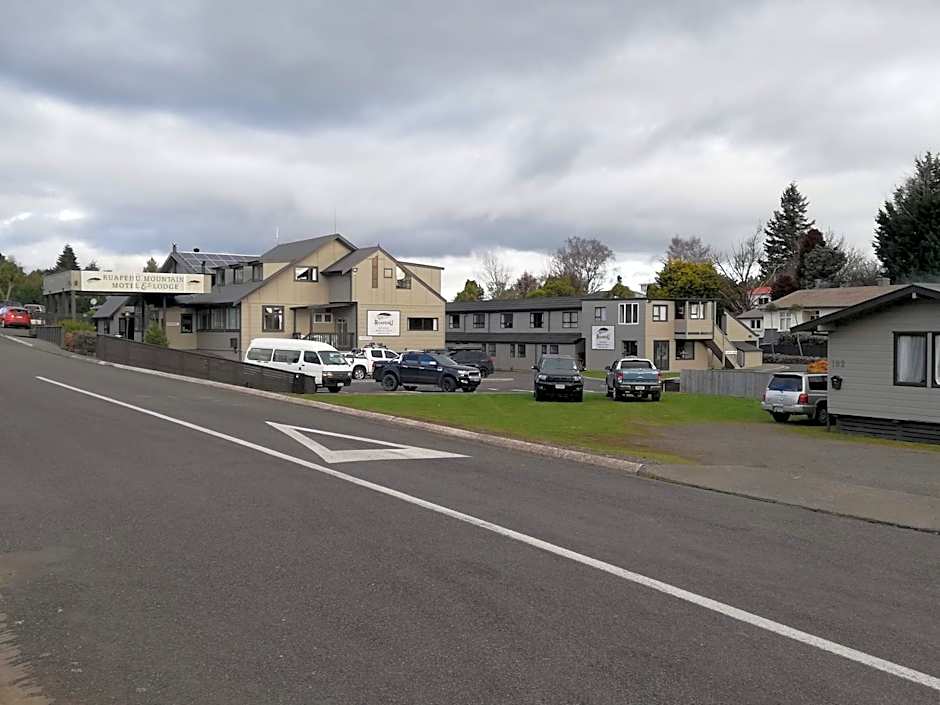 Ruapehu Mountain Motel & Lodge