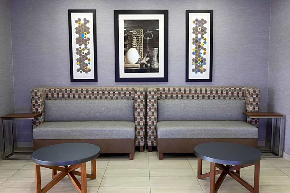 Holiday Inn Express Hotel & Suites Athens By IHG