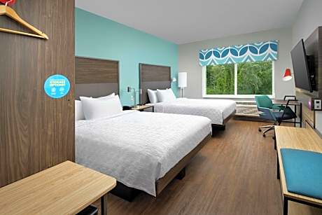 Queen Room with Two Queen Beds