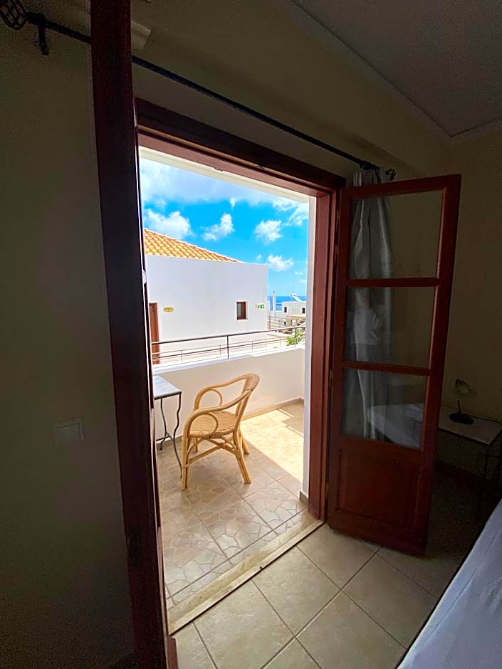 Amazones Village Suites