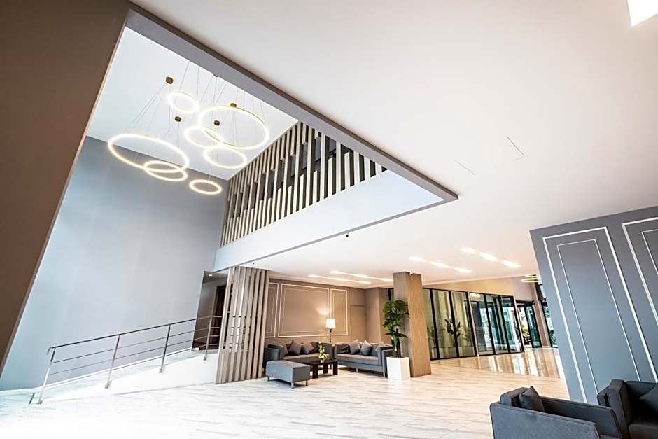 The Airport Courtyard Suvarnabhumi Airport