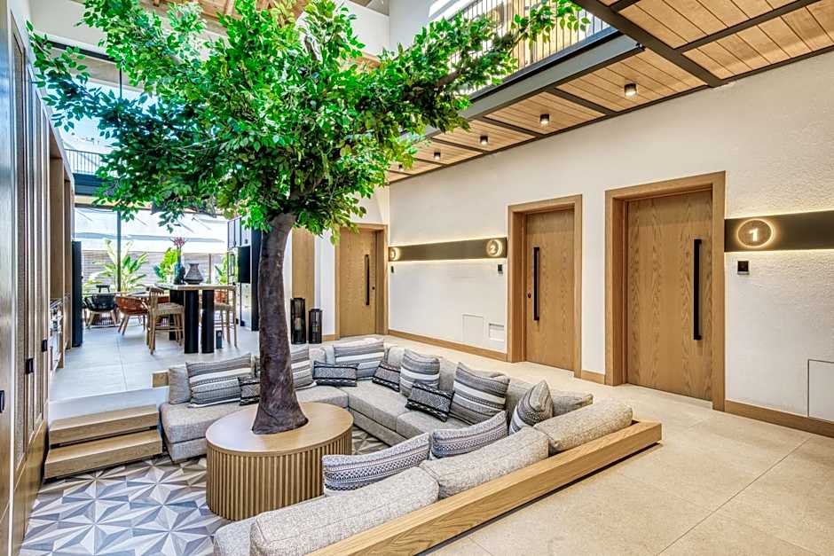 Capital Luxury Suites