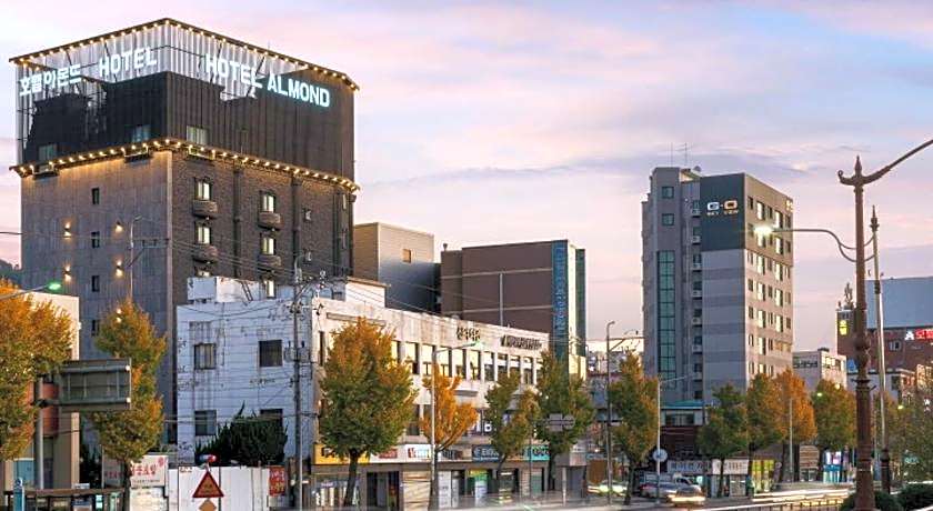 almond hotel Gupo station