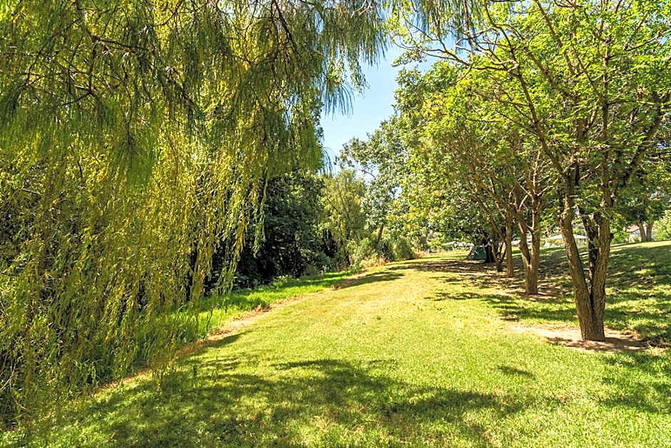 Gundagai Cabins & Tourist Park