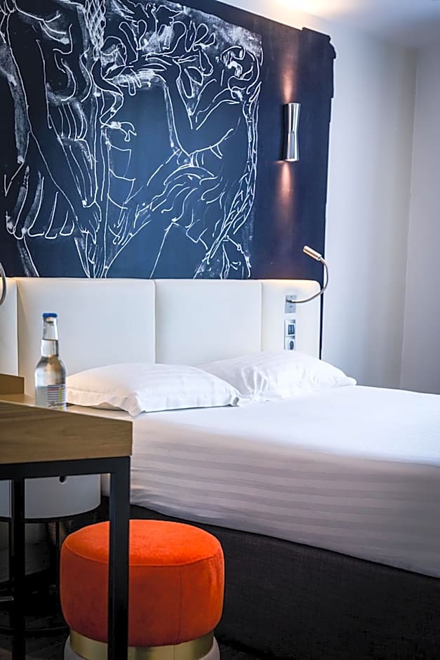 Hotel Montparnasse Saint Germain