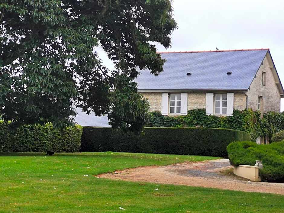 Grand Hôtel "Château de Sully" - Piscine & Spa -Teritoria