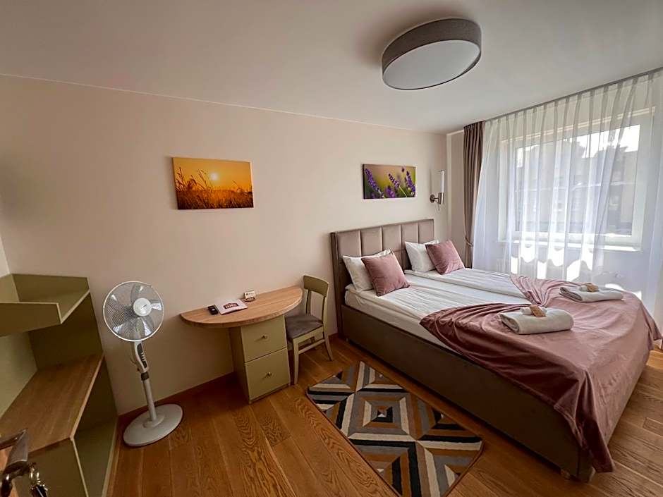 1912 Bed & Breakfast