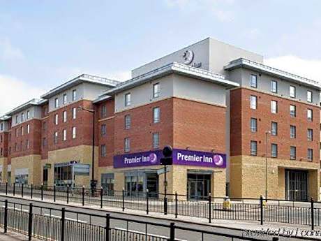 Premier Inn Lincoln City Centre