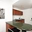 Richmond Suites Hotel