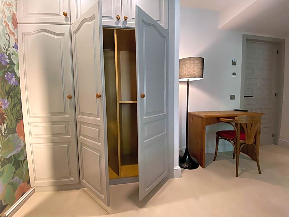 El Serrat De Tregura