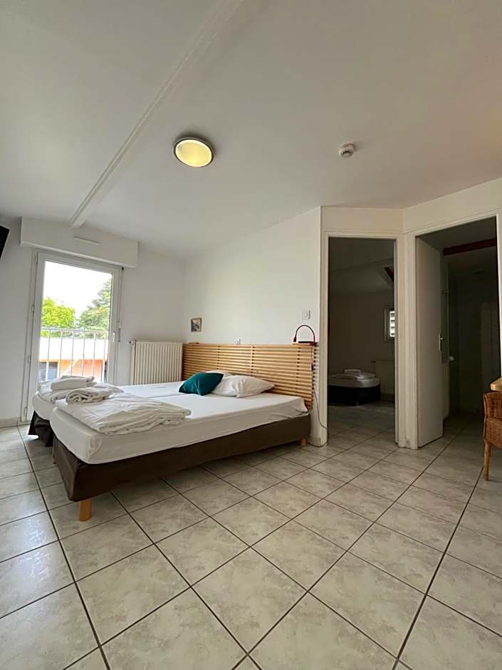 HOSTEL Les Bois Verts - Les Herbiers