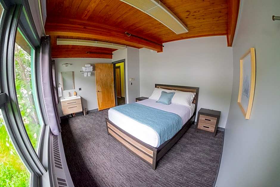 Seward Adventure Lodge