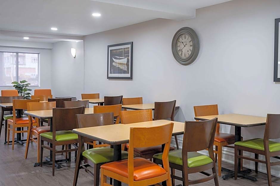 Travelodge Suites by Wyndham Saint John