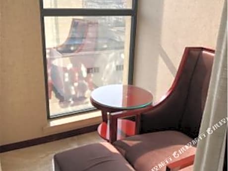 Peng'an Xiangru Heart Hotel (Xiangru Plaza)