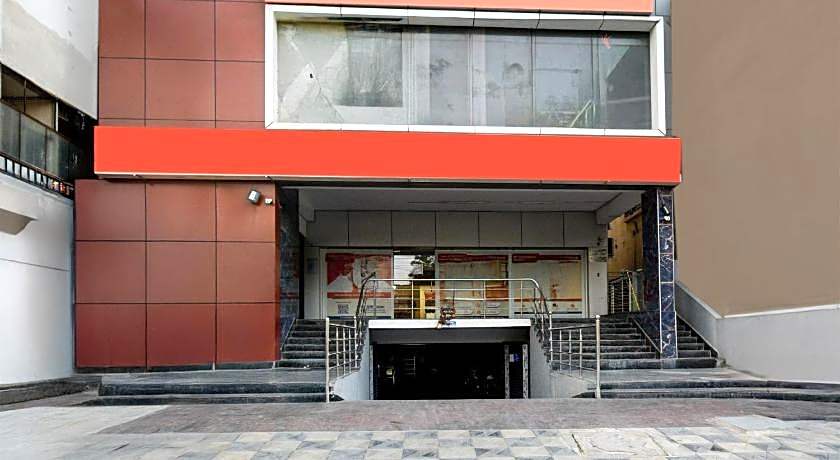 OYO Flagship Hotel R Square – Hyderabad, 