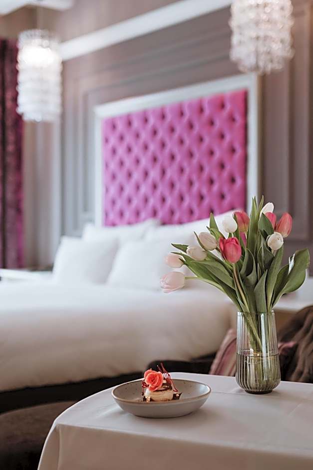 Aria Hotel Budapest by Library Hotel Collection