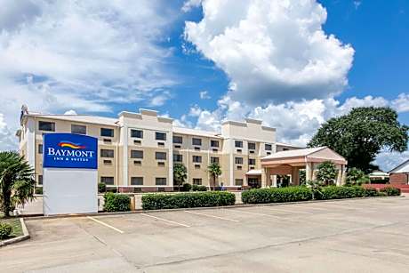 Baymont by Wyndham McComb