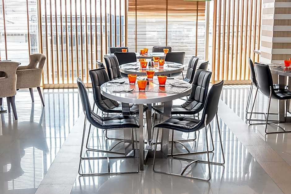 Hilton Garden Inn Bangkok Silom