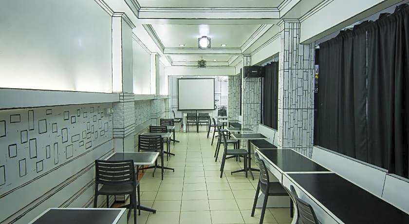 Diamond Hotel And Resto