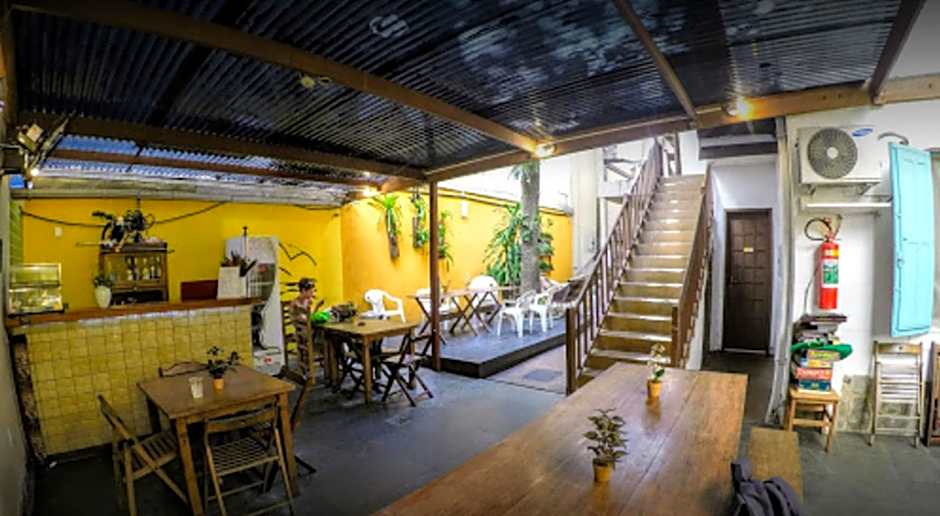 Mango Tree Ipanema Hostel