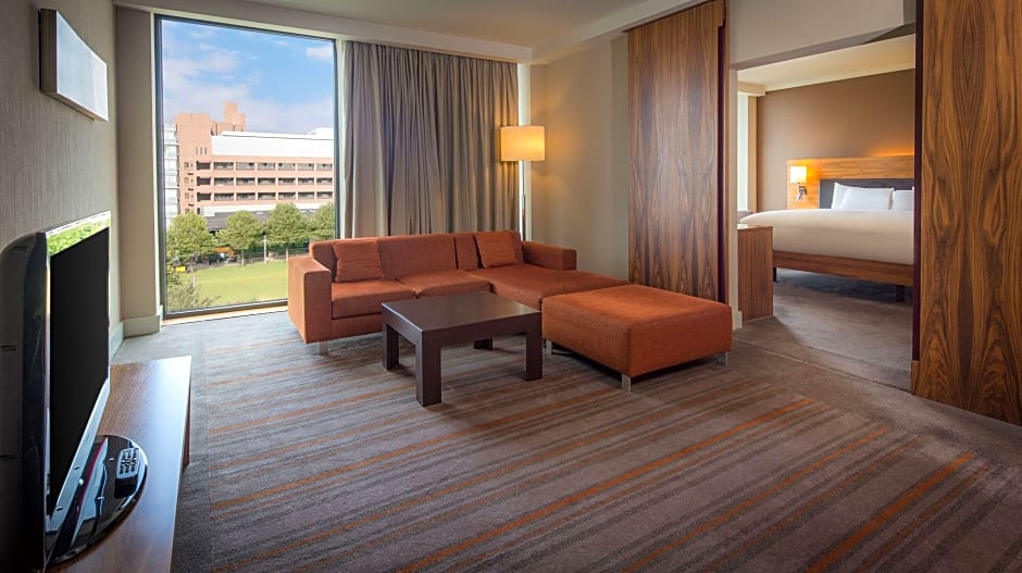 Photo 1 of 2 of Executive 1 King Bed Suite, Park View