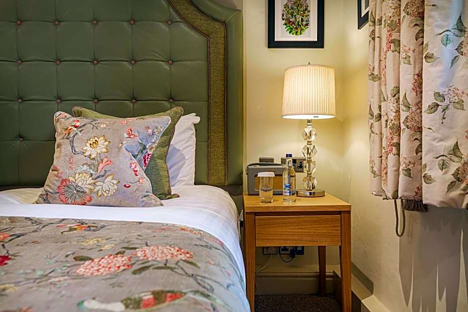 The Royal Oak Hotel, Welshpool - The Coaching Inn Group