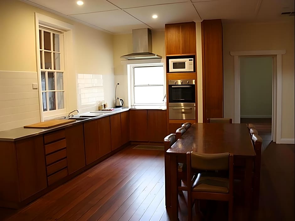 Bungaree Station Bed And Breakfast