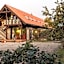 Karlamuiza Country Hotel