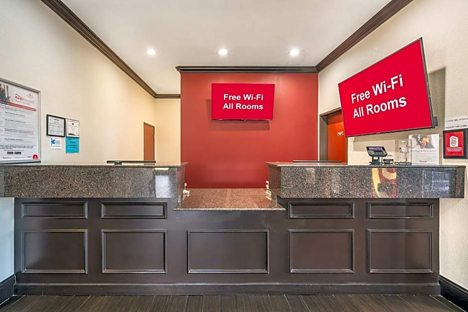 Red Roof Inn & Suites Sulphur Springs