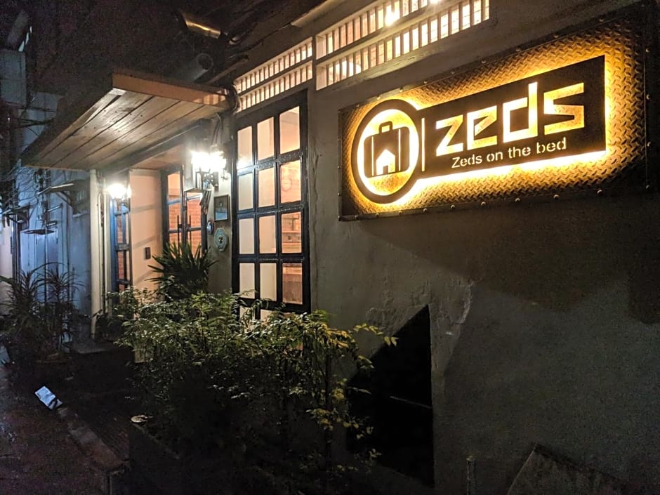 Zeds Hostel Bangkok by ZUZU