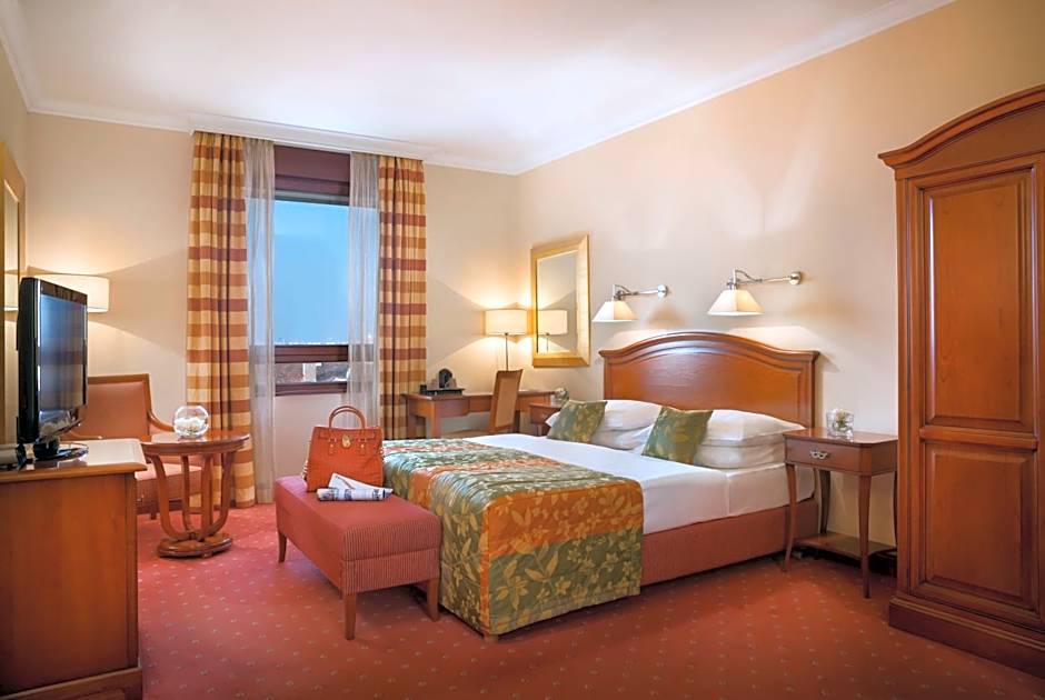 Best Western Premier Hotel Astoria