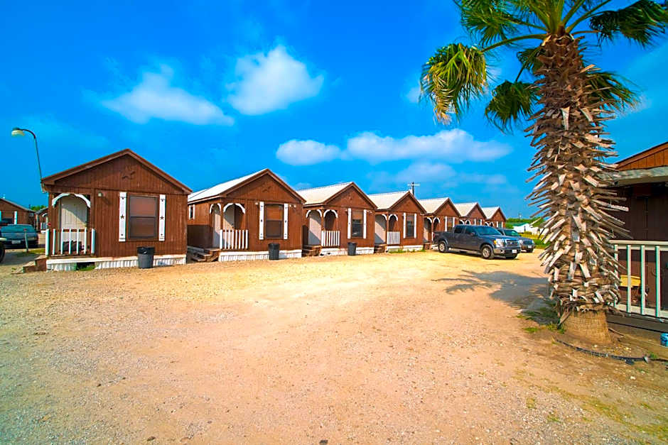 Grand Eagle Ford Lodge & RV Park