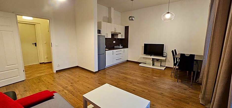 MVA House Teplice, Šanovský park