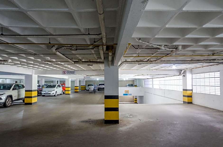 Suíte PÉ NA AREIA com PISCINA, WIFI e ESTACIONAMENTO em PONTA NEGRA