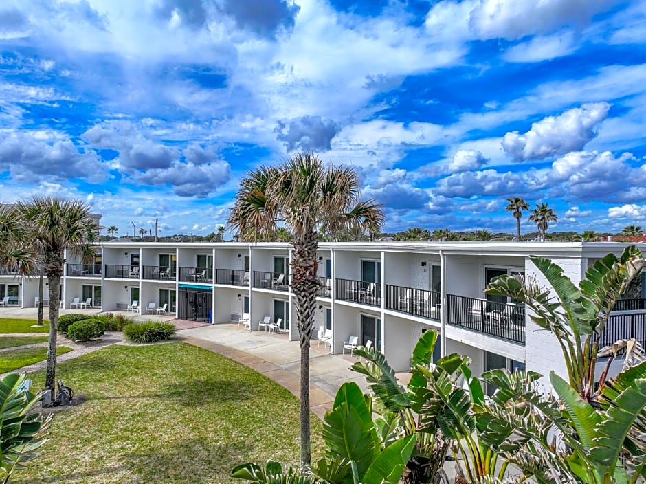 Seahorse Oceanfront Inn