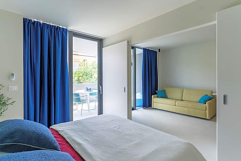 Aparthotel Zefiro com design, large terrace, bike, near beach and thermal