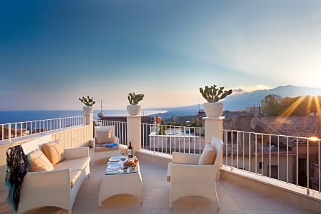 panoramic suite