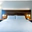 Holiday Inn Express Hotel & Suites Burlington by IHG