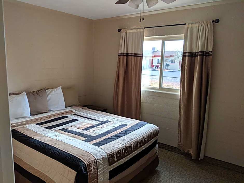 Red Rock Motel and Dam Motel