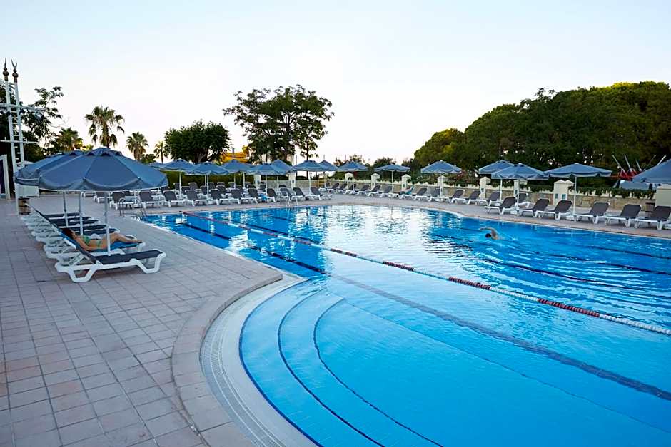 ROBINSON PAMFILYA - All Inclusive