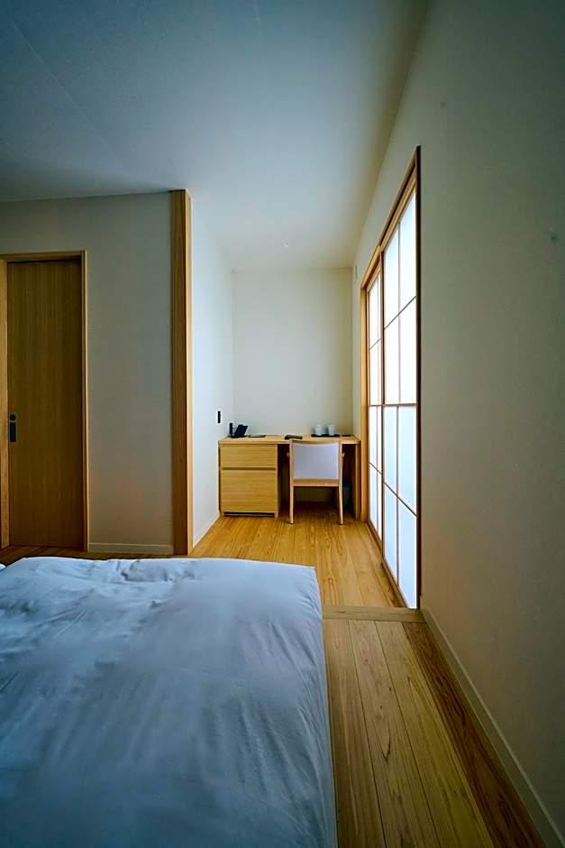 Zdjęcie 1 z 11 — 2 Beds